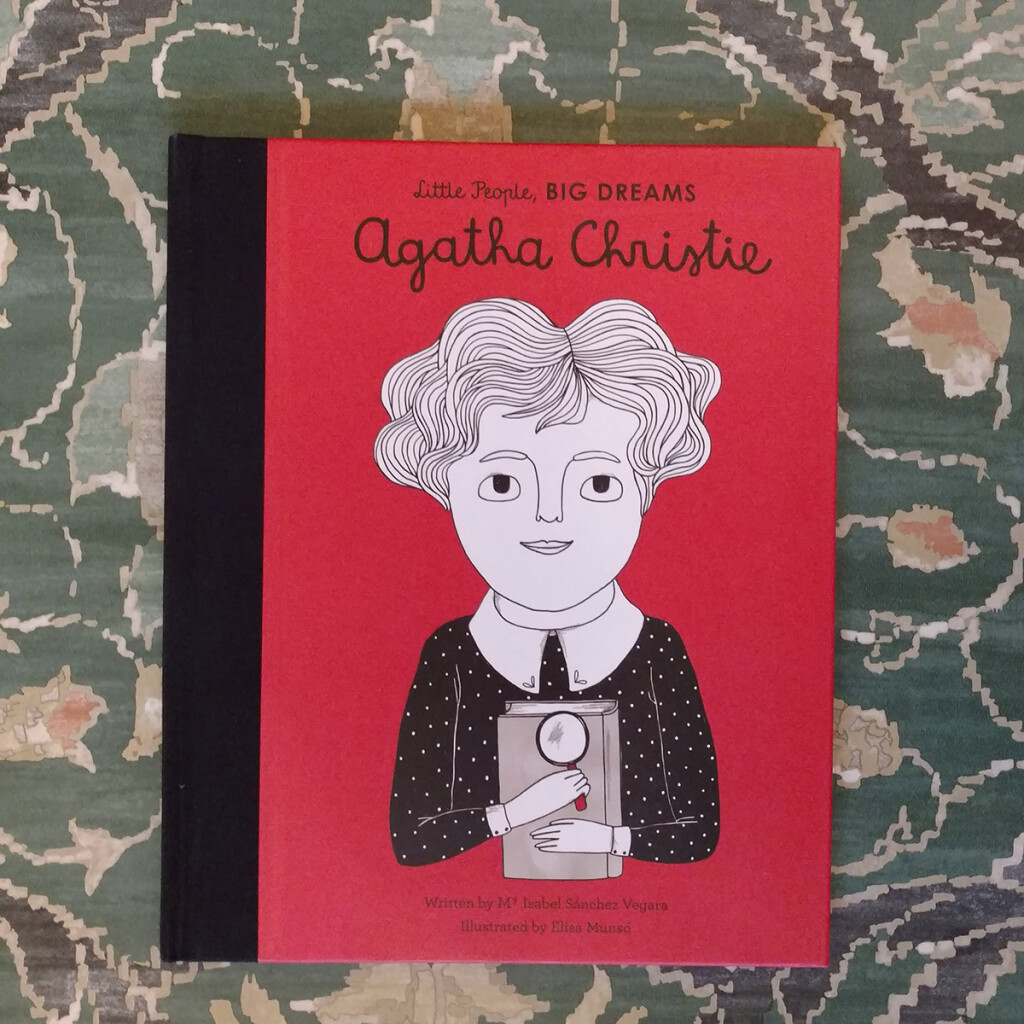 little people big dreams agatha christie_v